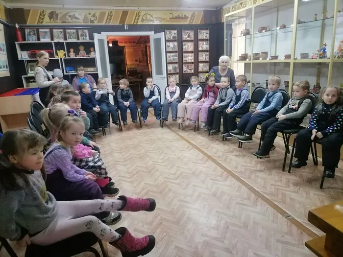 Мероприятие "Народные промыслы и ремесла" для детского сада "Сказка"