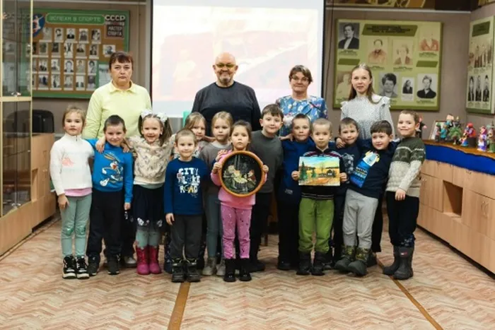Мероприятие для детского сада "Художники Тужинского района"
